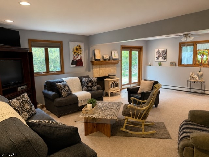 72 W Lake Shore Dr