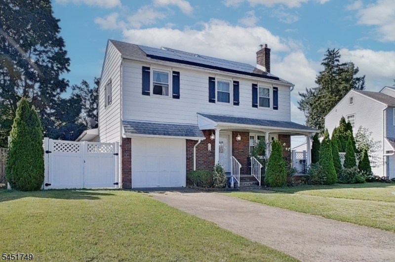 112 Elmwood Dr