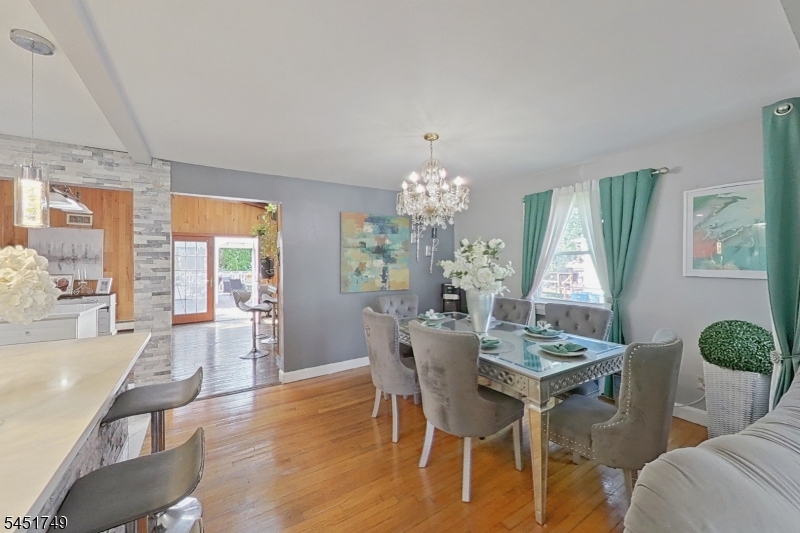 112 Elmwood Dr