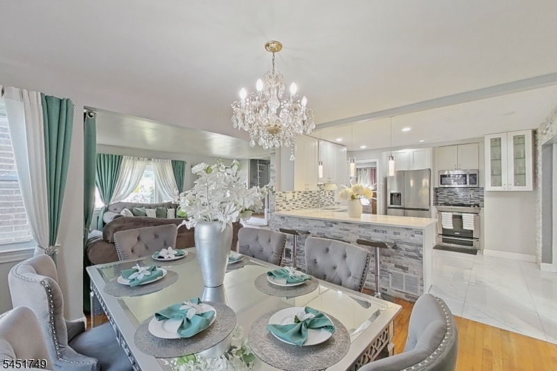 112 Elmwood Dr