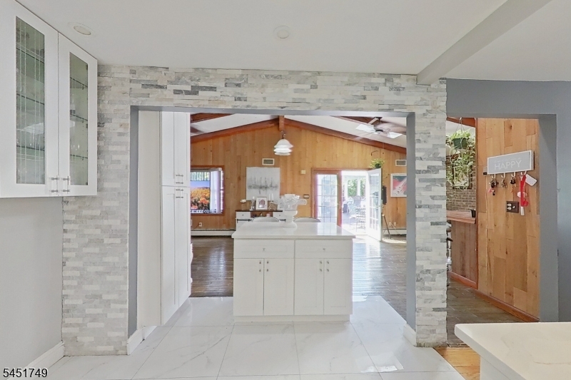 112 Elmwood Dr
