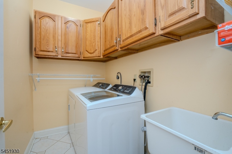 40 Newland Ct