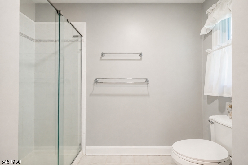 40 Newland Ct