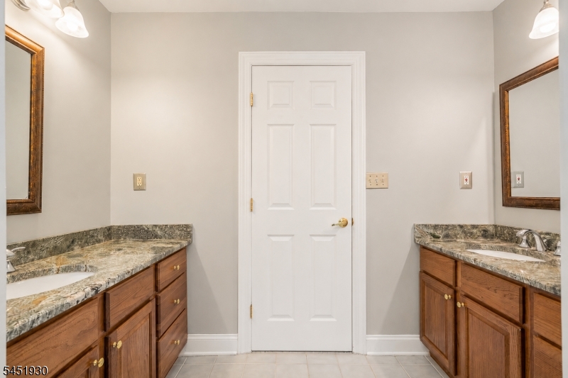 40 Newland Ct