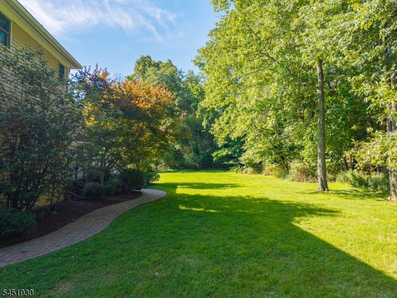 40 Newland Ct
