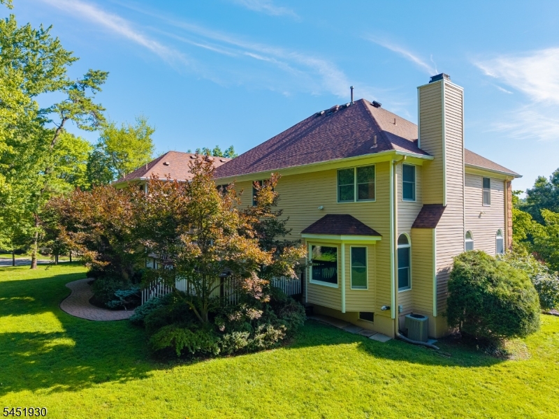 40 Newland Ct