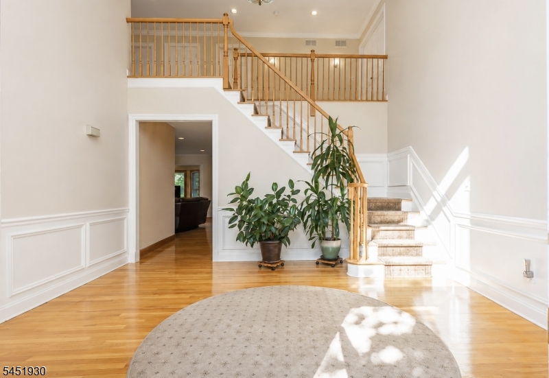 40 Newland Ct