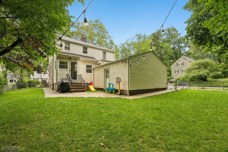 36 Burnet Hill Rd