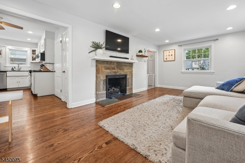 36 Burnet Hill Rd