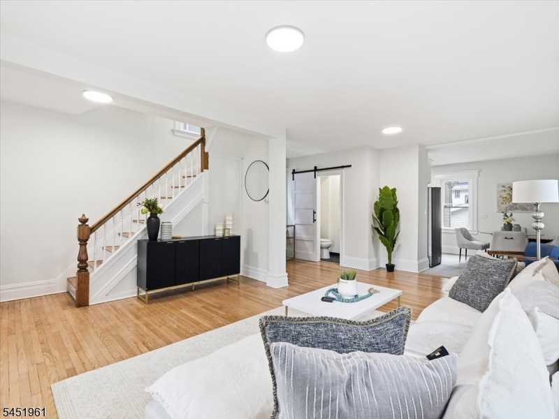 56 Prospect St