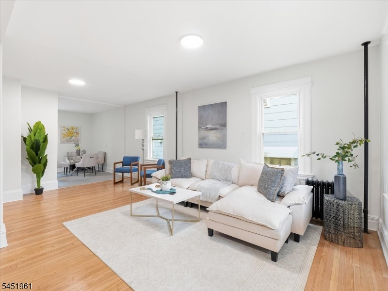 56 Prospect St