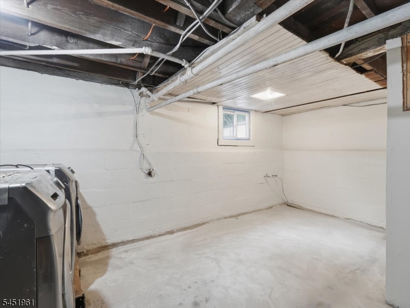 56 Prospect St