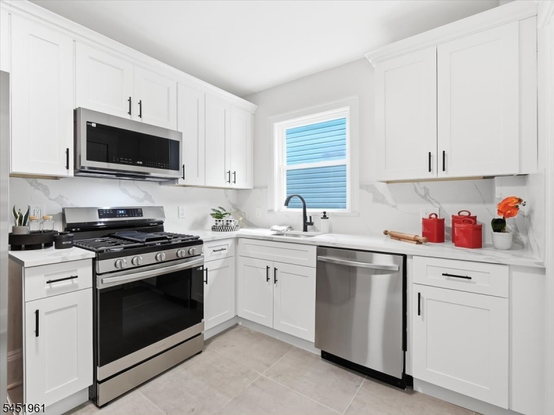 56 Prospect St