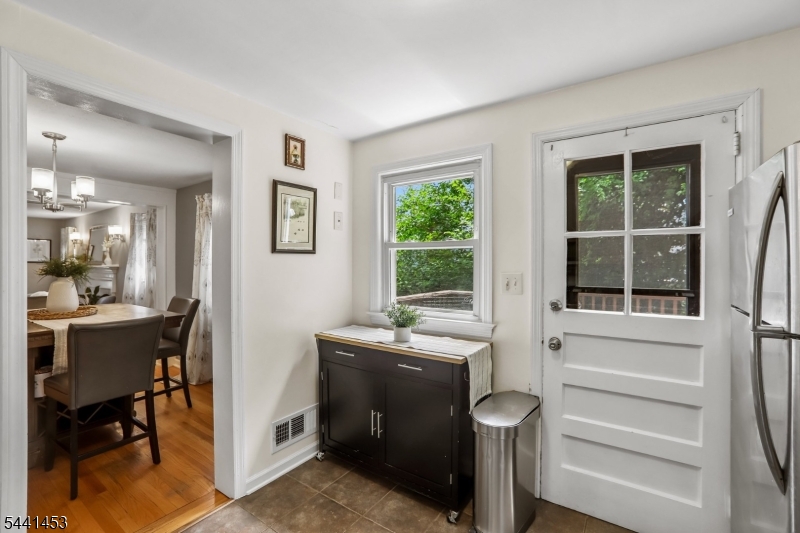 1661 Ramapo Way