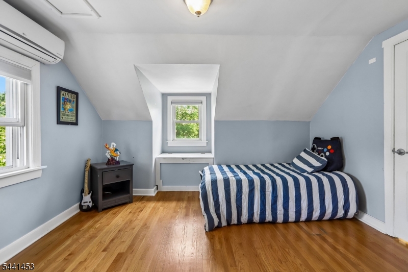 1661 Ramapo Way