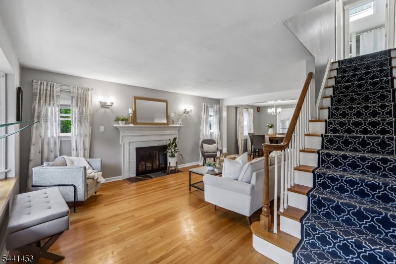 1661 Ramapo Way