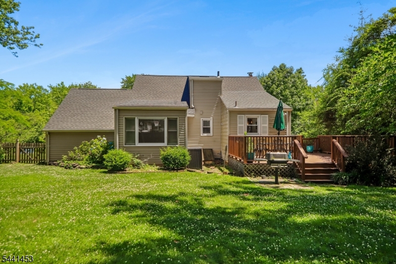 1661 Ramapo Way