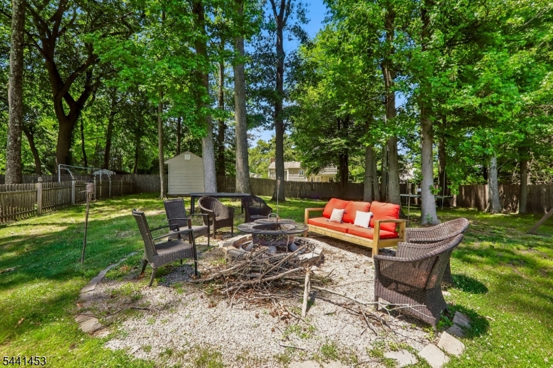 1661 Ramapo Way