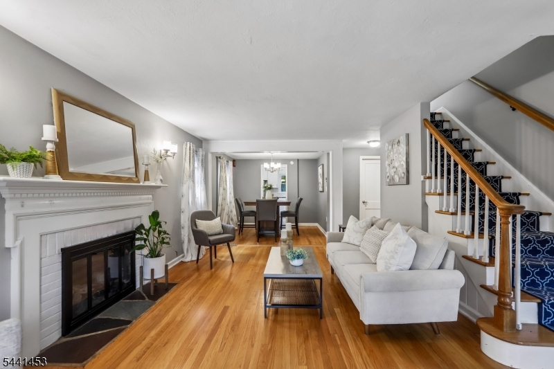 1661 Ramapo Way