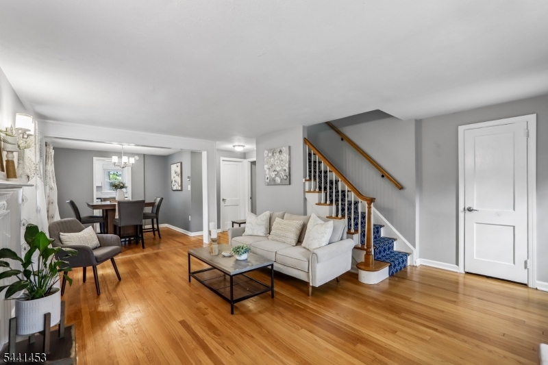 1661 Ramapo Way