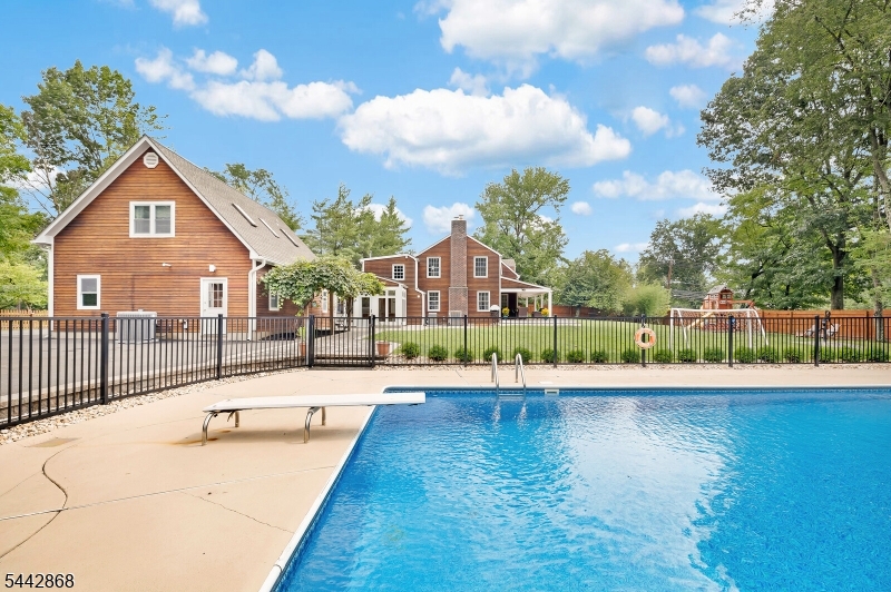 1230 Terrill Rd
