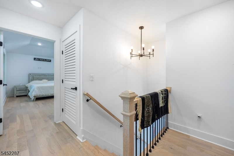 203 Queen Anne Rd