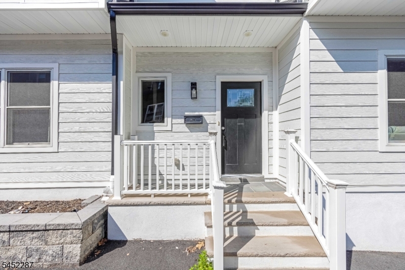 203 Queen Anne Rd