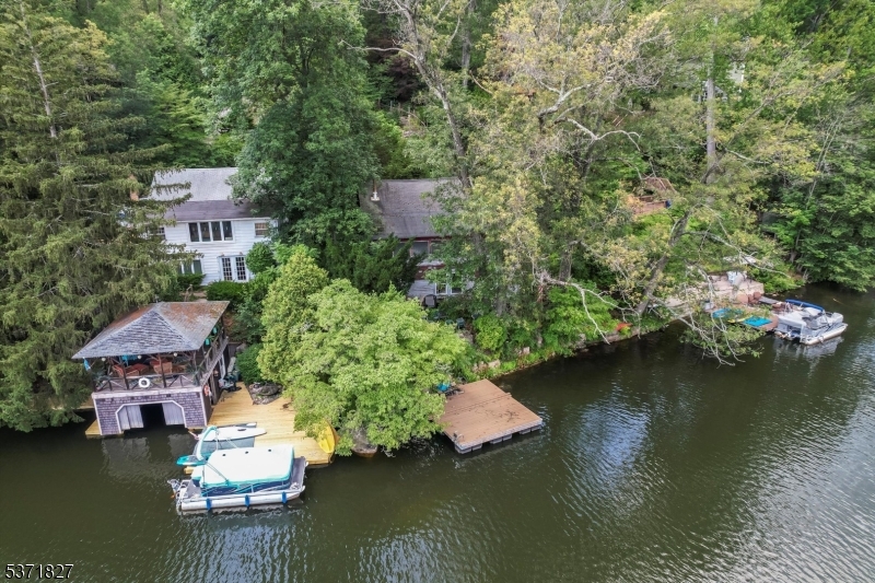 151 Pine Tree Rd