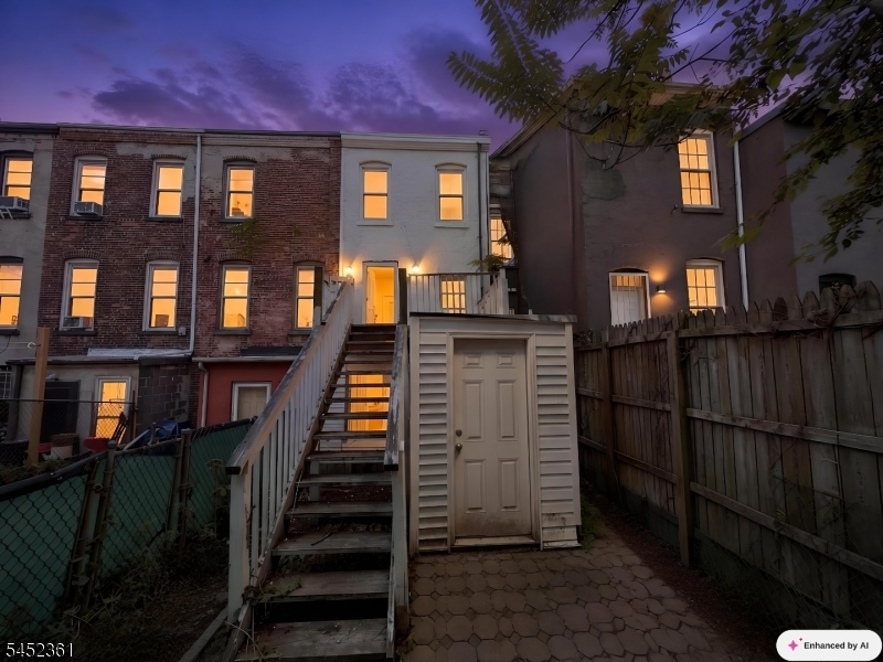 60 Oak Street