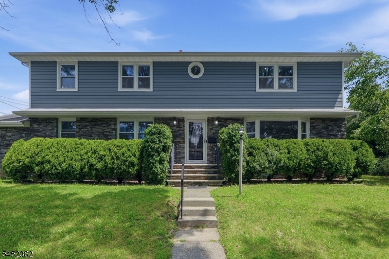 88 6Th St