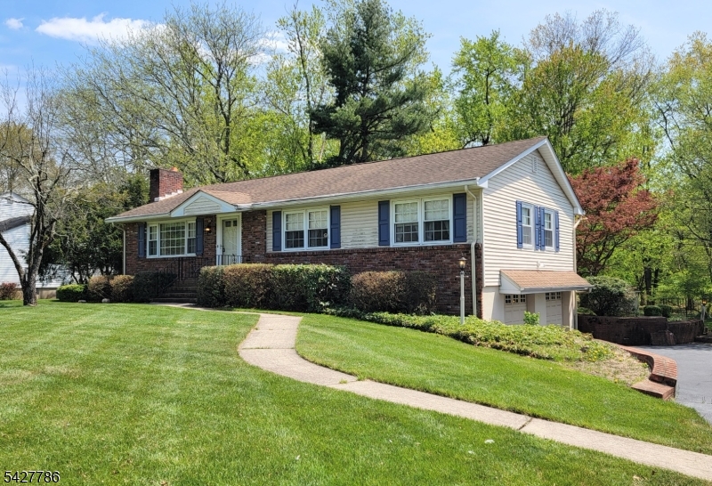 484 Stony Brook Dr