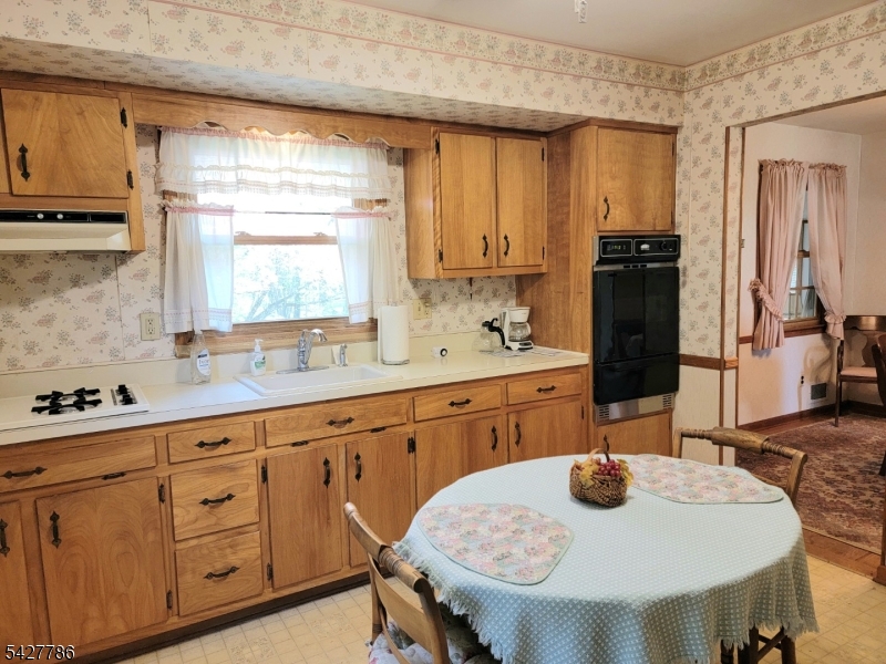 484 Stony Brook Dr