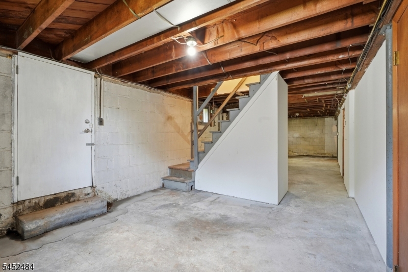 14 Ford Hill Rd