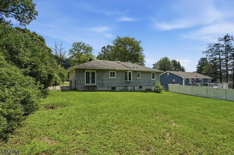 14 Ford Hill Rd