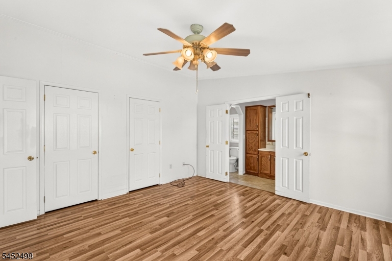 3 Lantern Ln