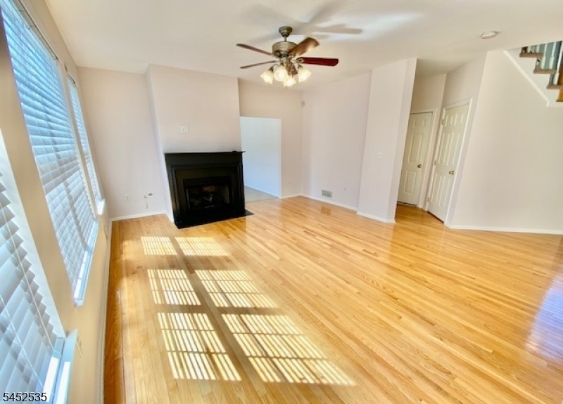 24 Skurka Ct