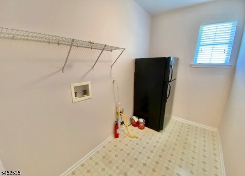 24 Skurka Ct