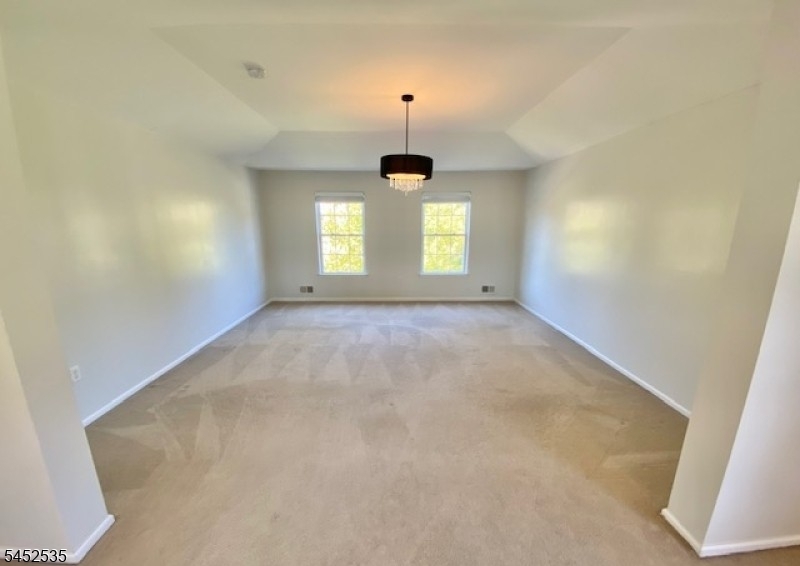 24 Skurka Ct