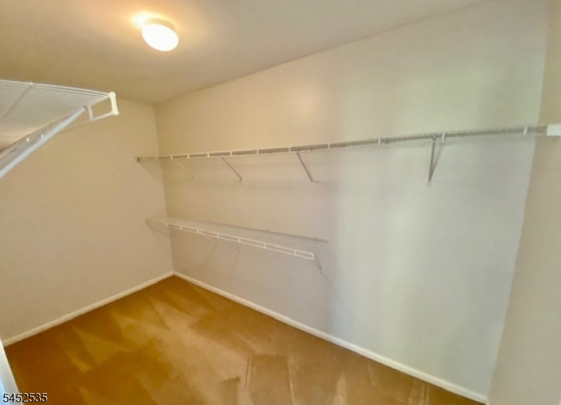 24 Skurka Ct