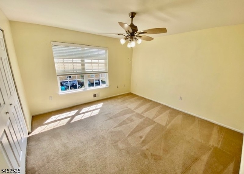 24 Skurka Ct