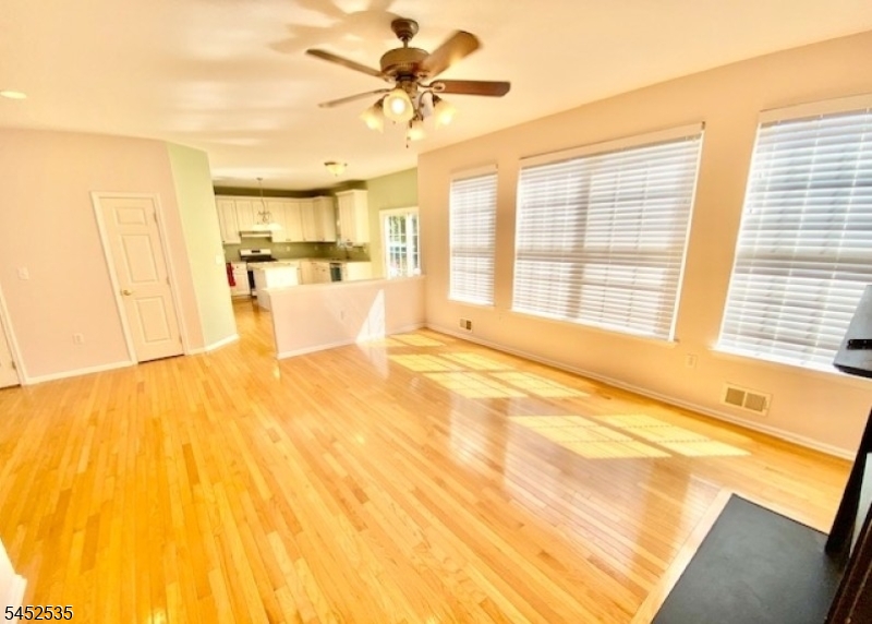 24 Skurka Ct