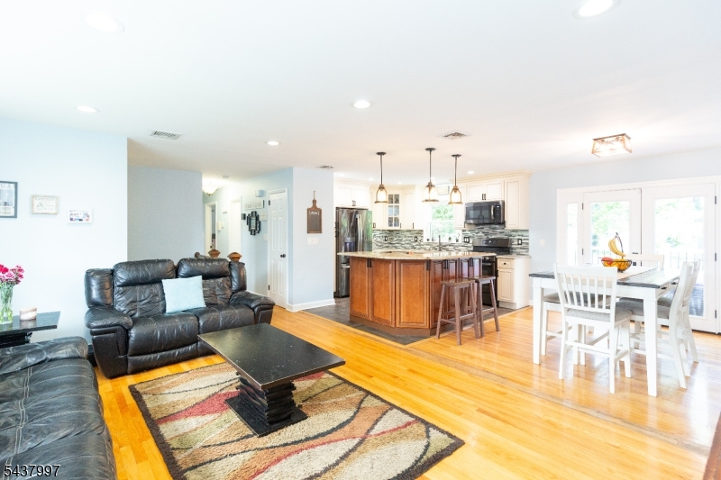411 Lum Ave