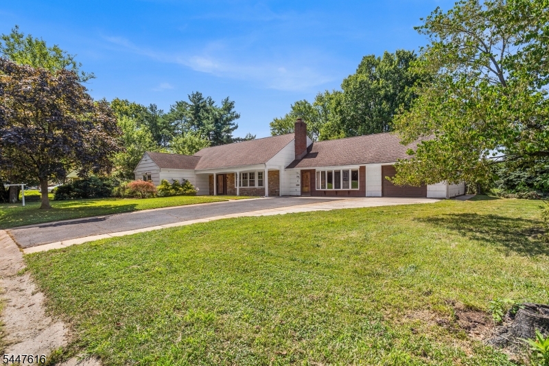 74 Country Club Rd