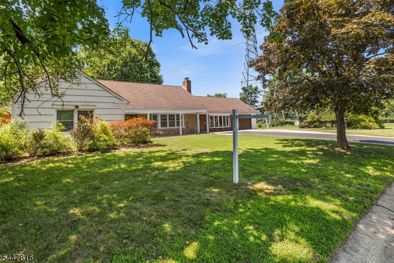 74 Country Club Rd
