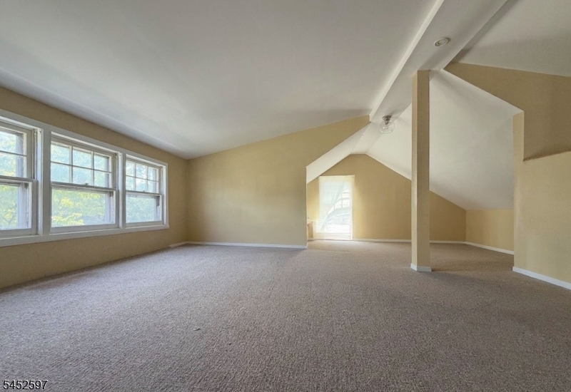 106 Walker Rd