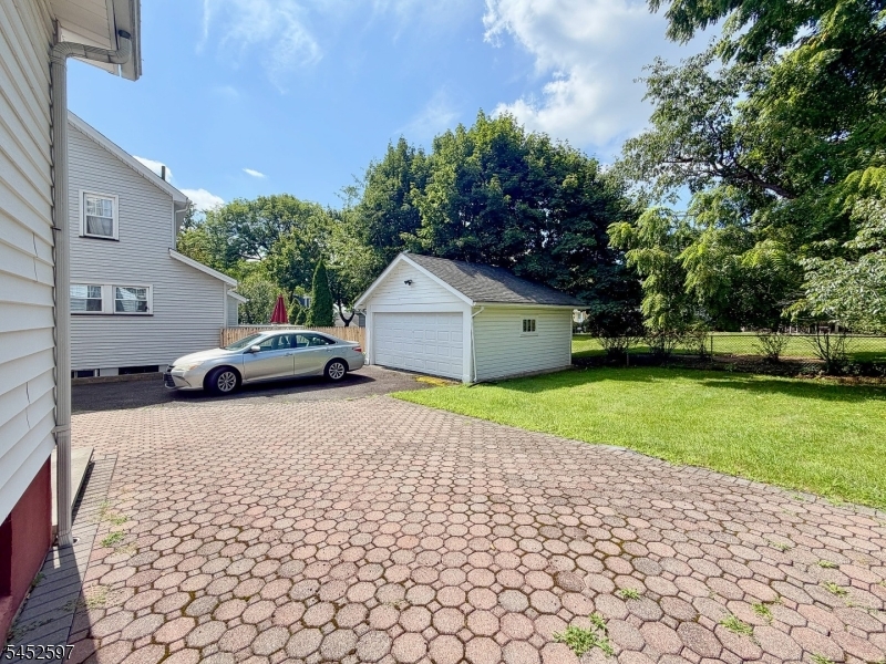 106 Walker Rd