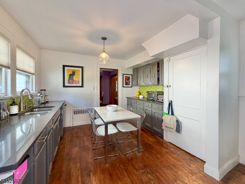 106 Walker Rd