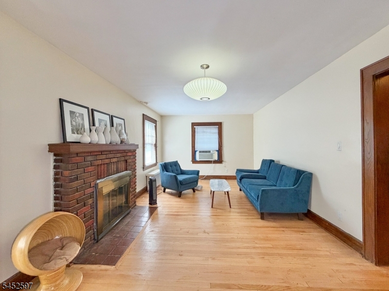 106 Walker Rd