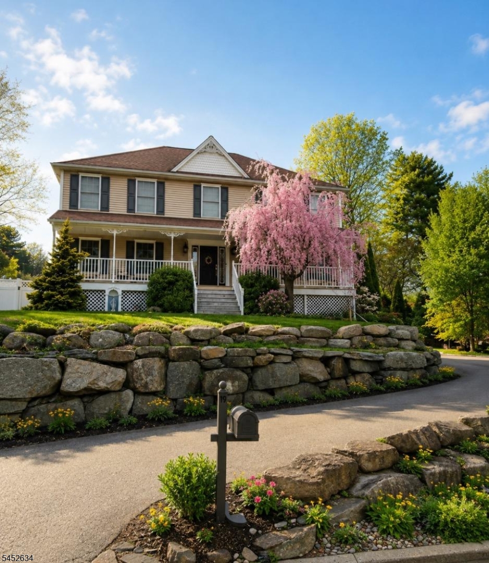 19 Hunterdon Pl