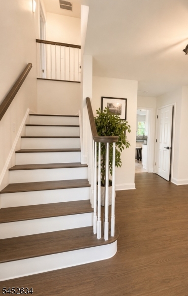 19 Hunterdon Pl